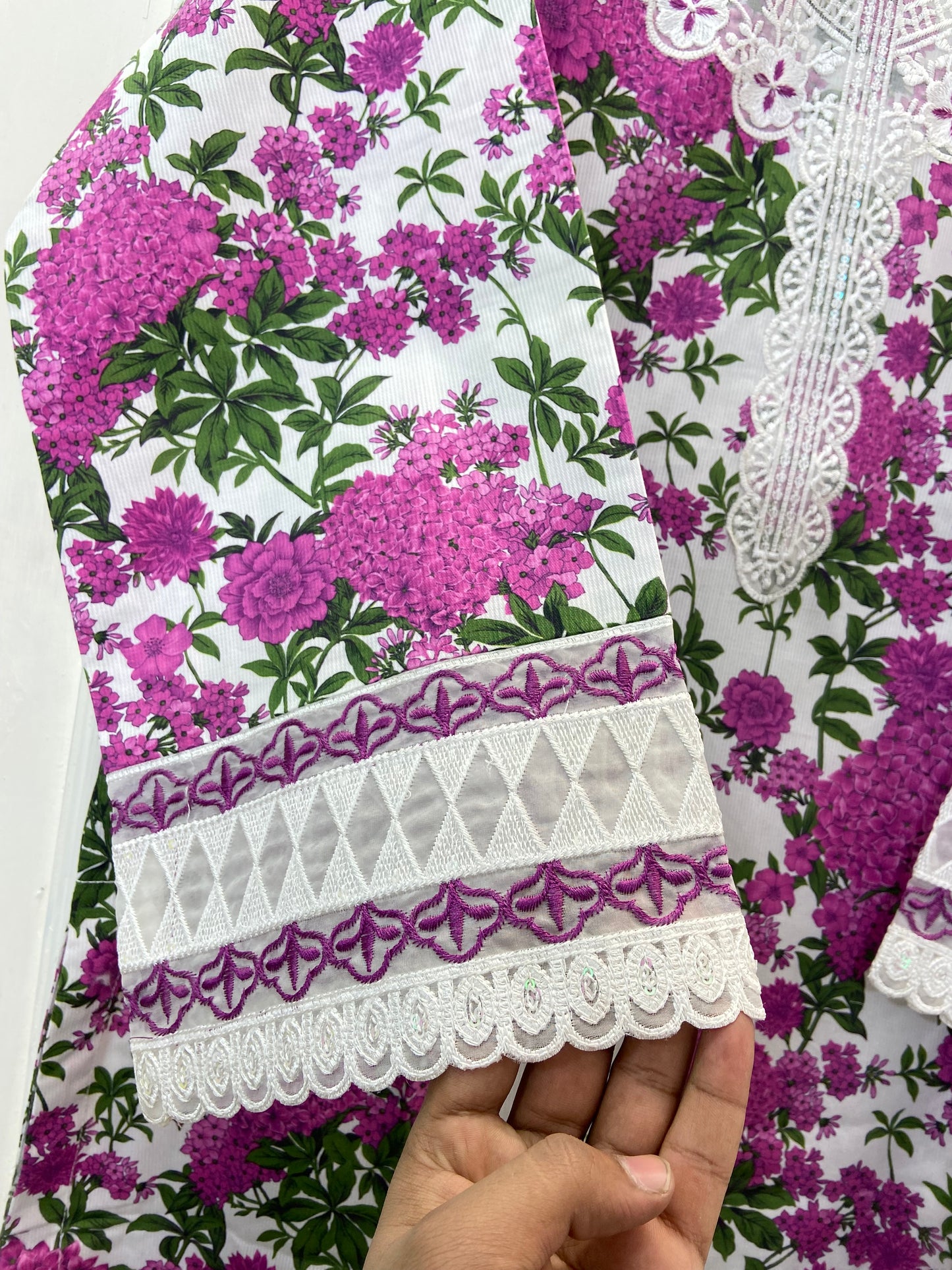 Pastel Lilac Embroidered 3PC (Khaddar) D-270