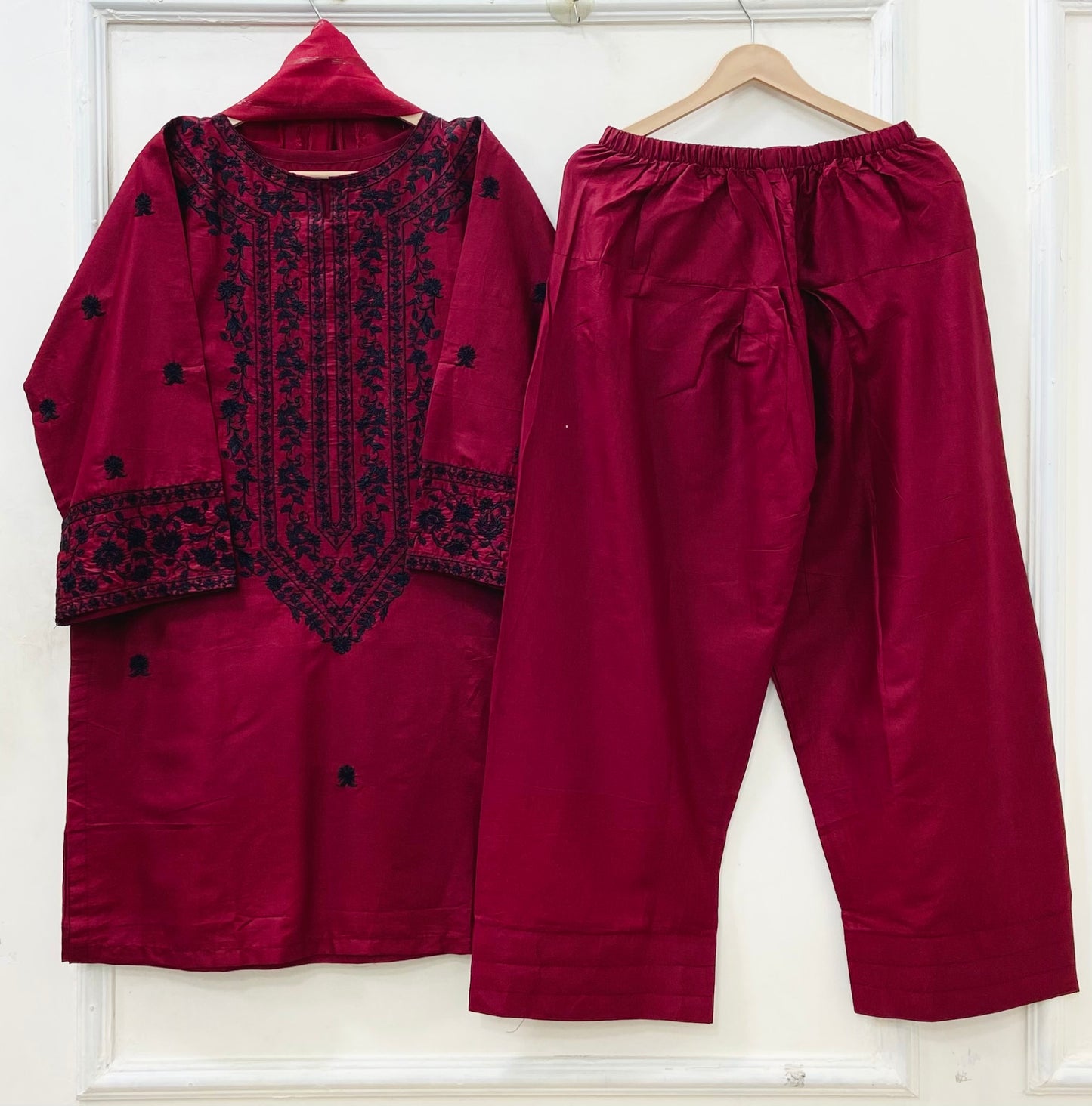 Farshi Finesse | 3PC Cotton Lawn D-669