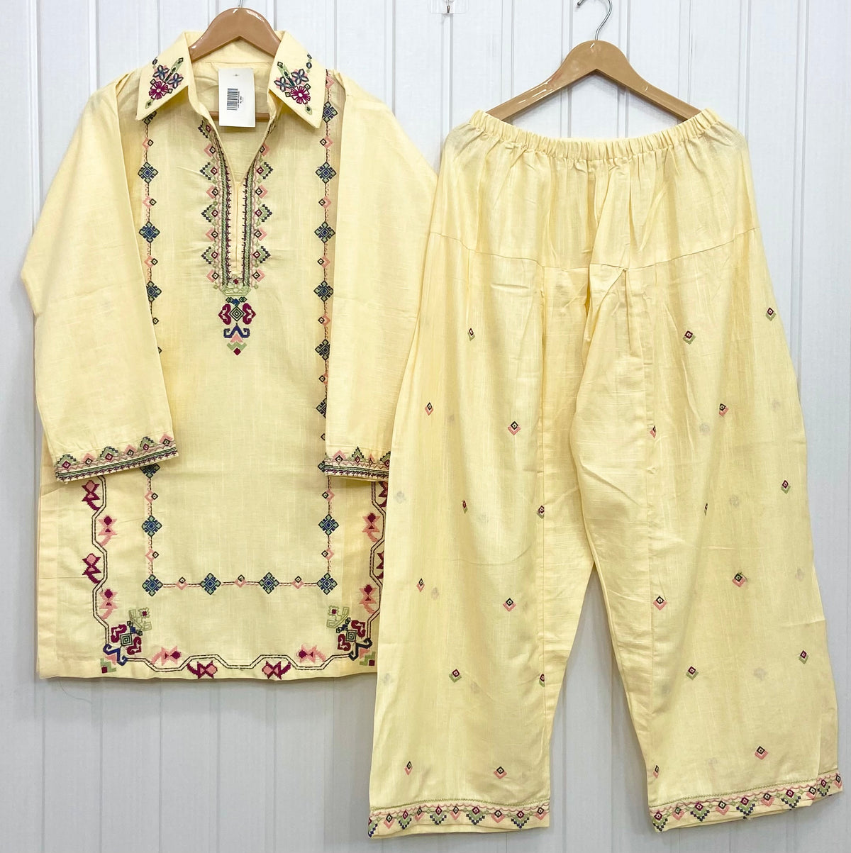 Article No: D-968 KHADDAR