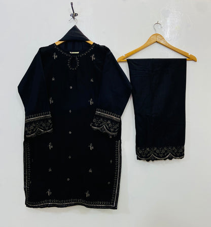 Embellished Beauty 3PC (Khaddar) D-127