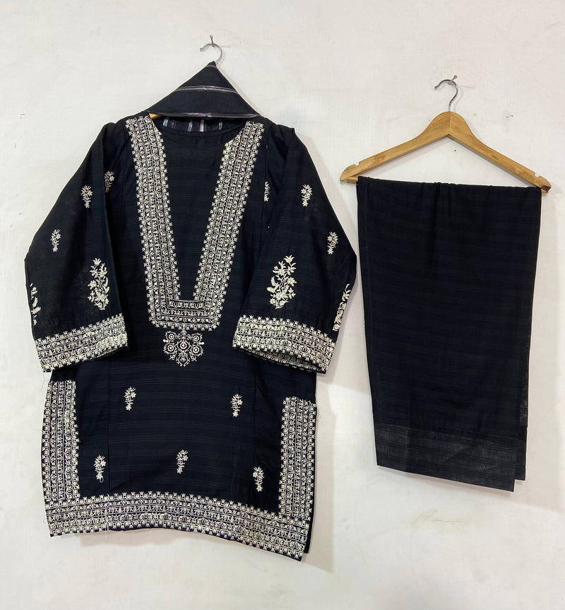 Embroidered Farshi 3PC (Cotton Lawn) D-29
