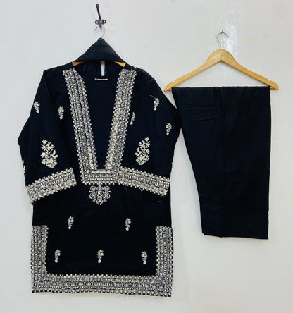 Embroidered Farshi 3PC (Khaddar) (Best Selling) D-136