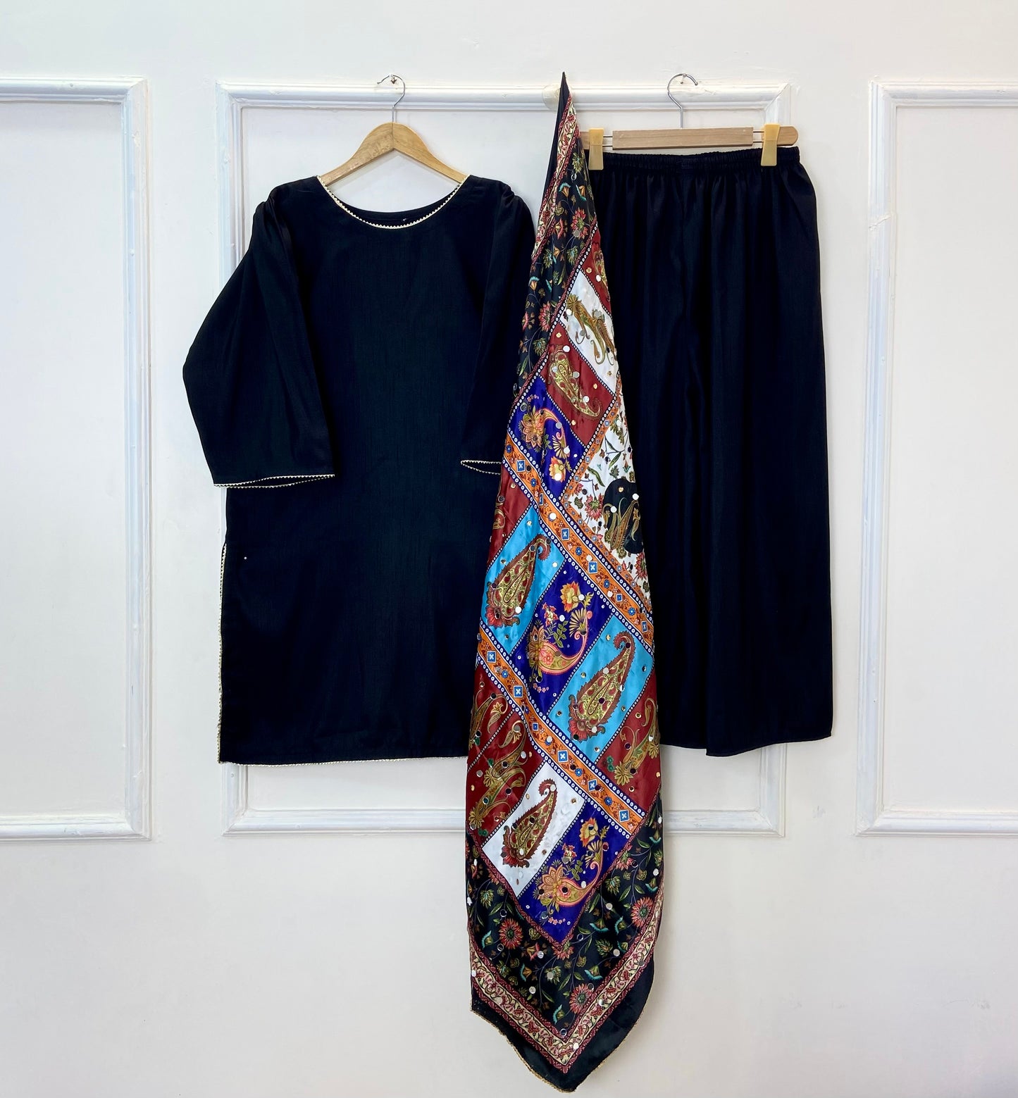 Glamorous 3PC With Mirror Work Shawl (Flowy Silk) D-321