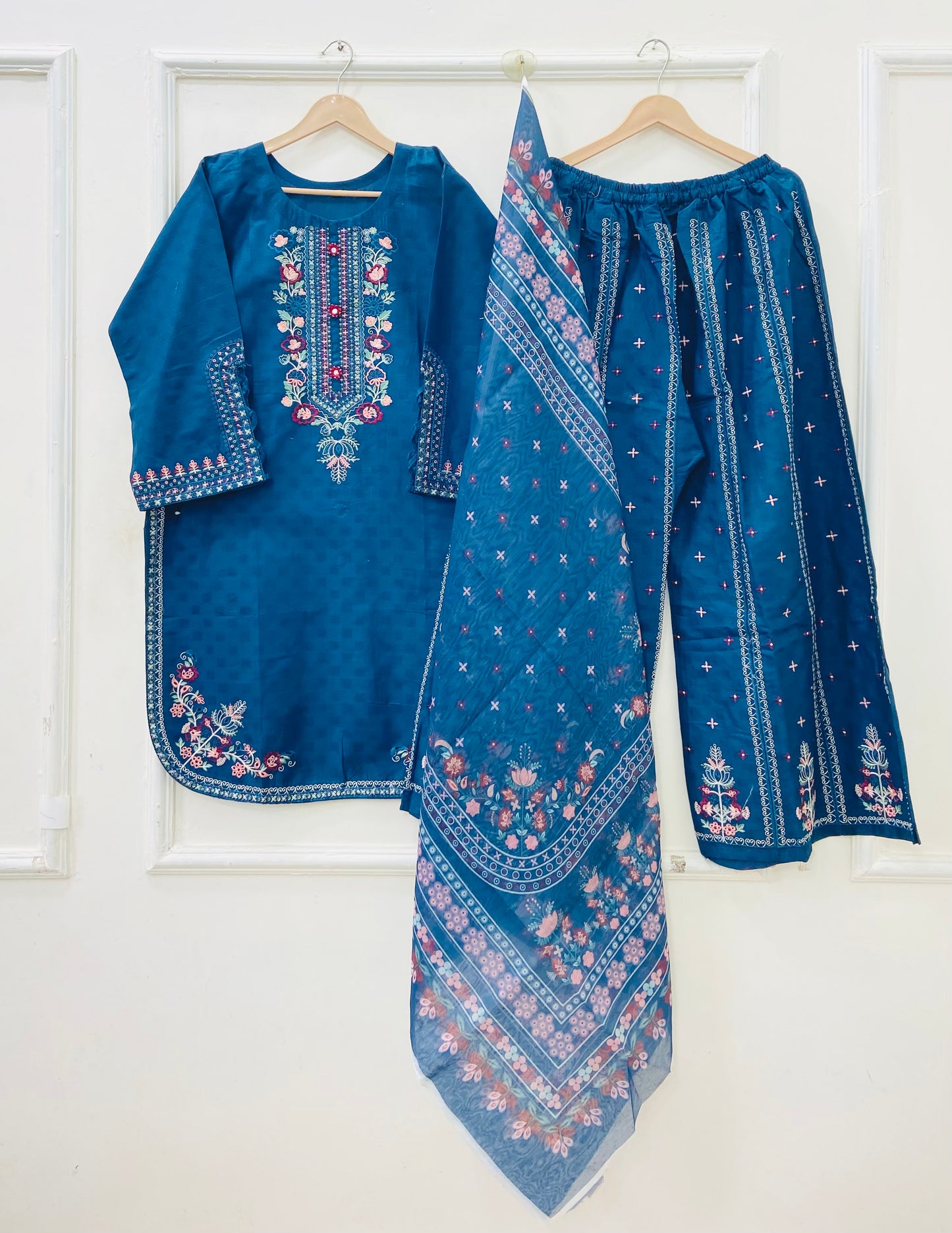 Daisy Formals | Premium Cotton D-717