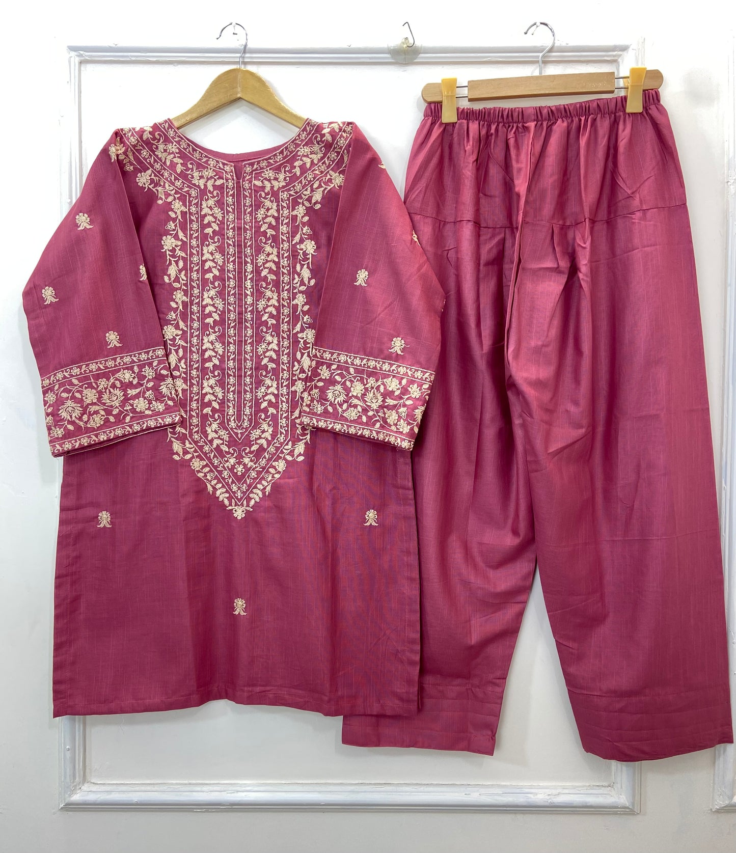 Farshi Finesse 2PC (Hot Seller) (Khaddar) D-179