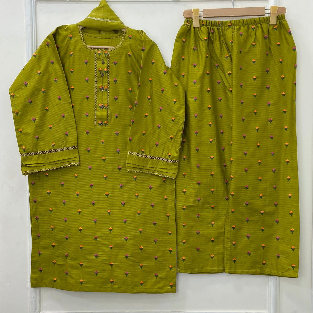 Tulip Embroidered 3PC (Premium Cotton) D-442