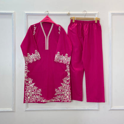 Richly Embroidered Luxe 3PC (Khaddar) D-330
