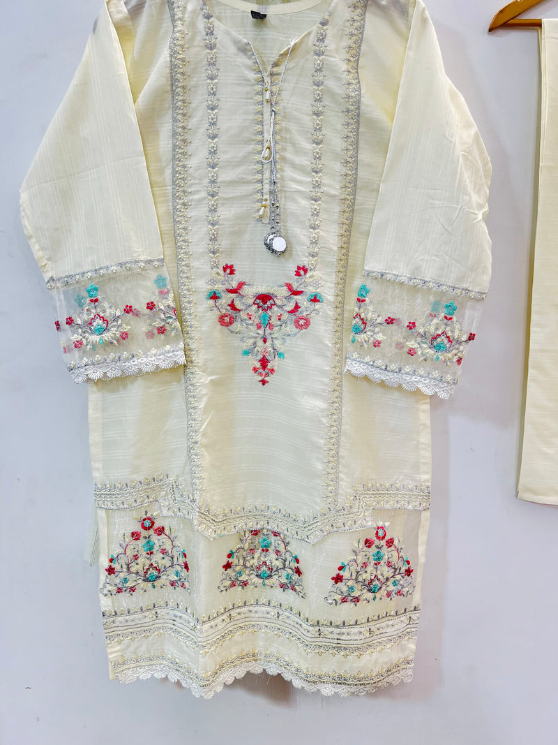 3PC Embroidered Cotton Lawn -11