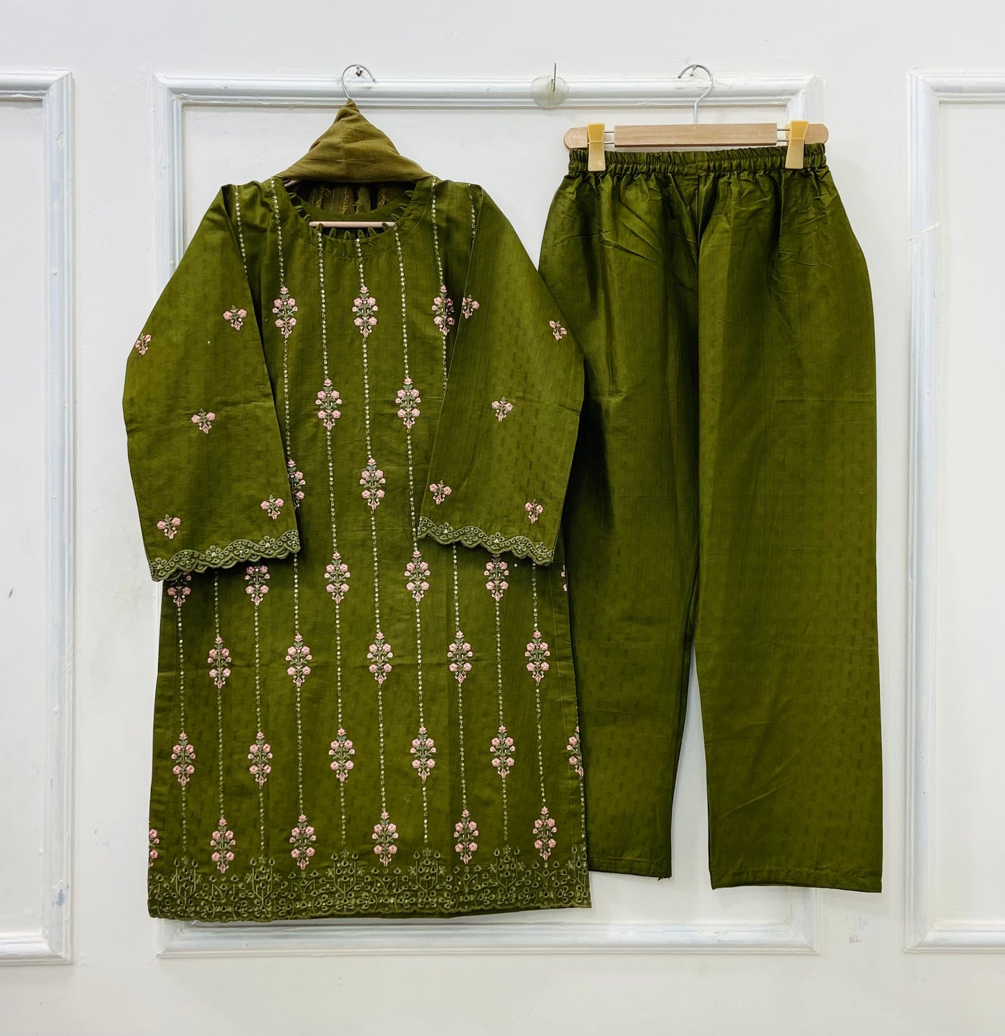 Sequins Embroidered | 3PC Cotton D-580