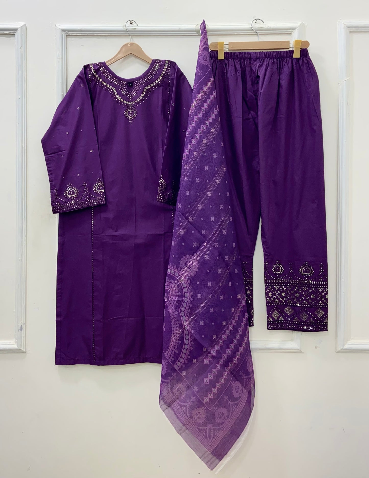 Guluna Formals | 3PC Lawn Cotton D-572