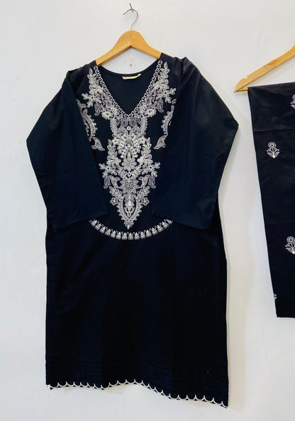 Embroidered Black Rose 2PC (Lawn) D-61