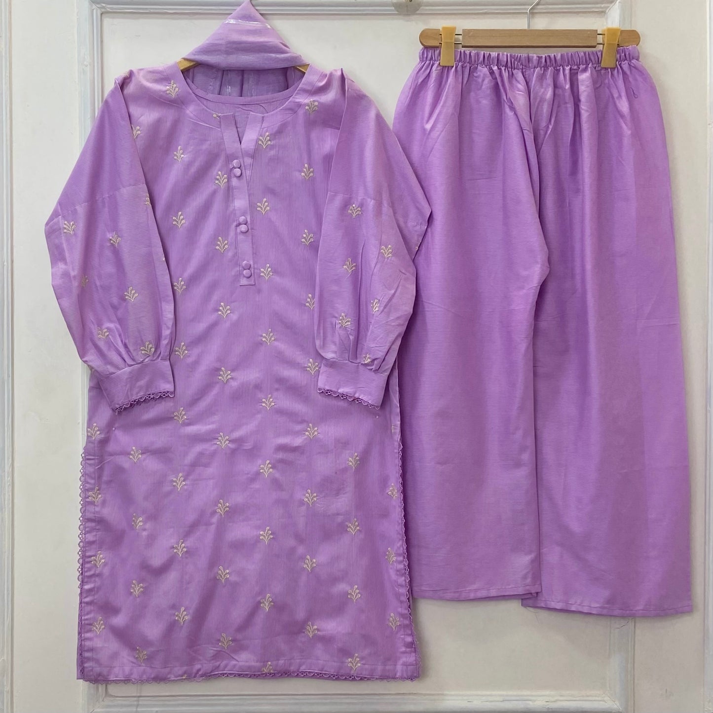 Gorgeous Embroidered 2PC (Premium Cotton) D-391
