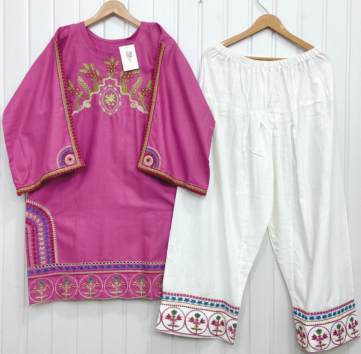 Article No: D-1150 Khaddar