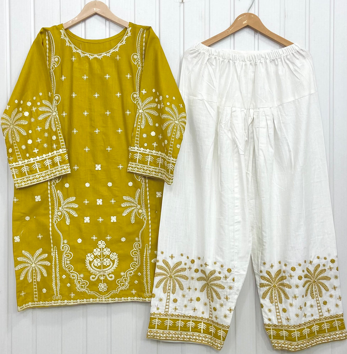 Article: D-1181 Khaddar 2piece